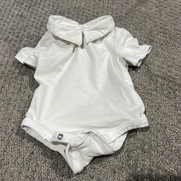 Tommy Bahama Dinosaur Romper 3-6M set - Picture 4 of 4